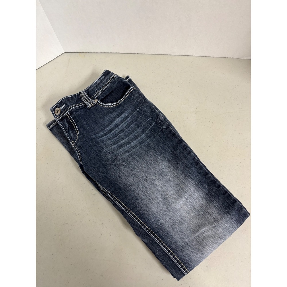Maurices Mid Bootcut Jeans Dark Wash Embroidered Flap‎ 9/10 Longes